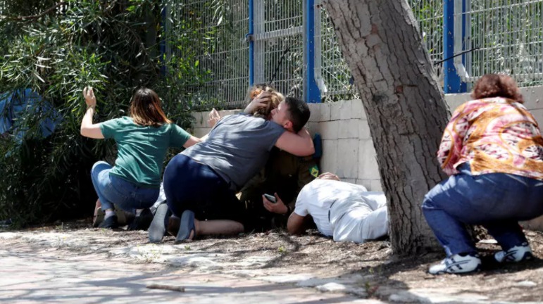 مقتل إسرائيليين اثنين خلال قصف عسقلان بالصواريخ